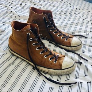 Men’s Chuck Taylor Brown Leather Converse High Top